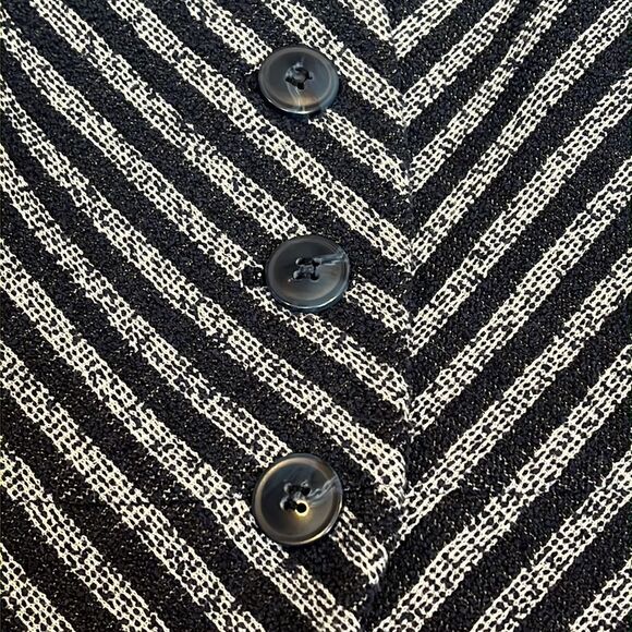 CLASSIQUES Entier Stretch Cotton Tweed Striped Collarless Notched Hem Jacket - Picture 2 of 6